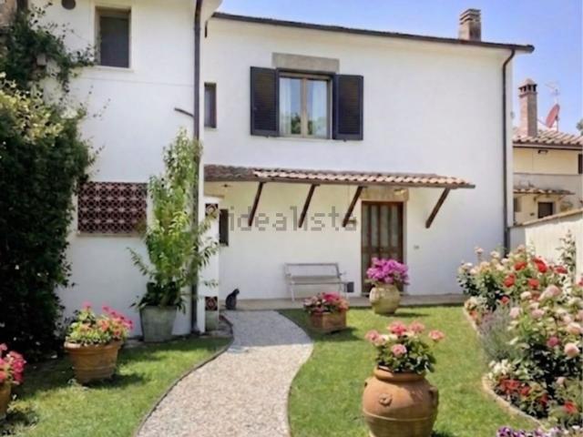 Villetta indipendente in vendita di 155 m² in Strada di Vagoti