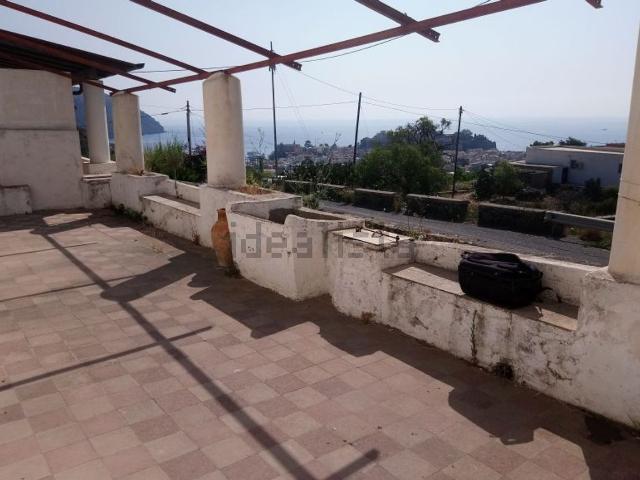 Villetta indipendente in vendita di 156 m² in Via Stradale Pianoconte