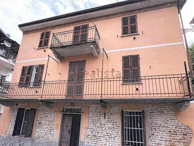 Villetta indipendente in vendita di 156 m² in Via Roma, 15