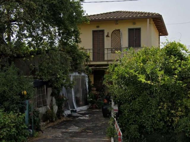 Villetta indipendente in vendita di 156 m² in Via Ravegnana, 453