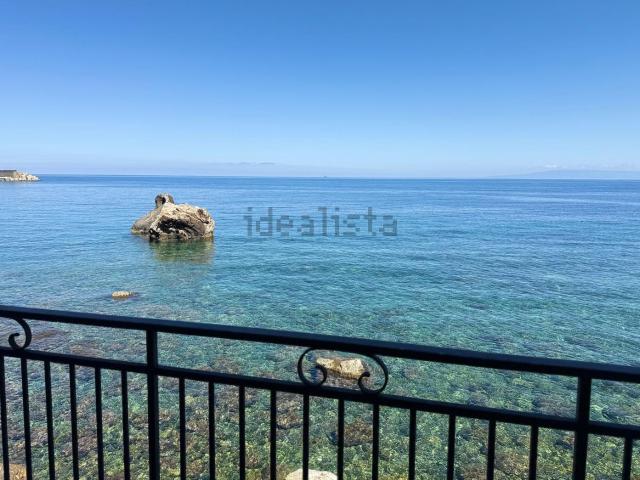 Villetta indipendente in vendita di 157 m² in Via Annunziata