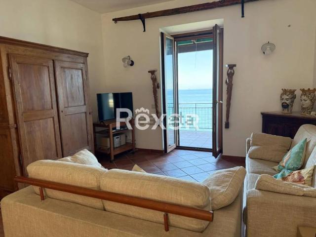 Villetta indipendente in vendita di 157 m² in Via Annunziata
