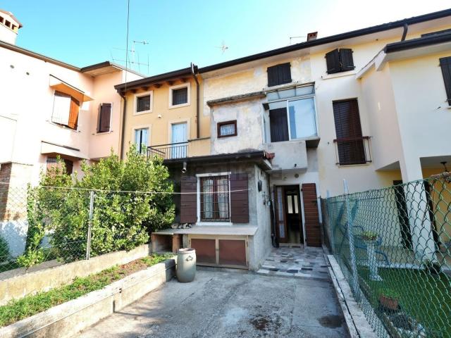 Villetta indipendente in vendita di 157 m² in Via Degli Orti