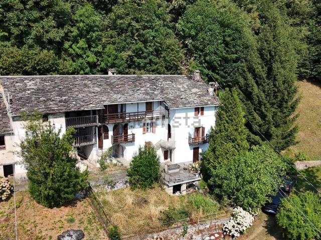Villetta indipendente in vendita di 157 m² in Via della Chiesa, 17