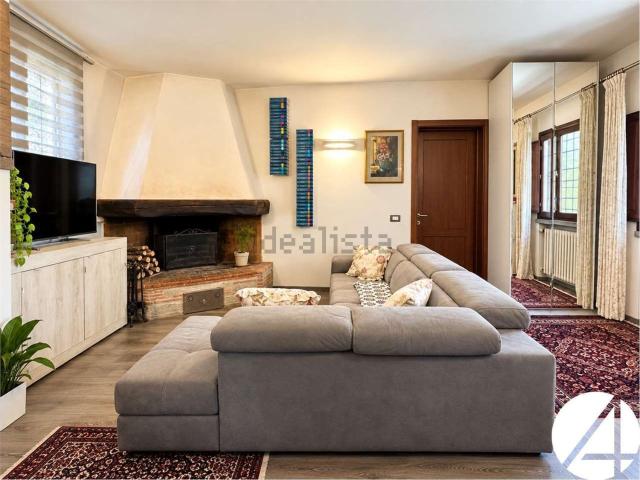 Villetta indipendente in vendita di 157 m² in Via di Ramini, 500