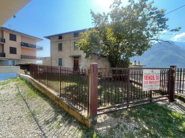 Villetta indipendente in vendita di 157 m² in Via Magiasca, 17
