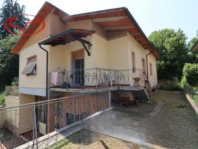 Villetta indipendente in vendita di 157 m² in Via Mincio
