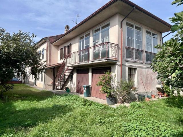 Villetta indipendente in vendita di 157 m² in Via Secondo Bonacossa, 84