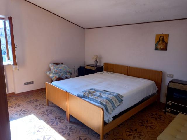 Villetta indipendente in vendita di 157 m² in Via Roma, 64