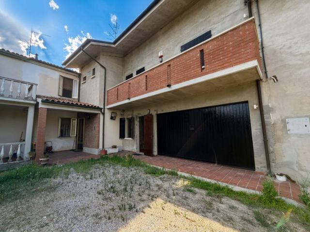 Villetta indipendente in vendita di 158 m² in Via Provinciale, 60