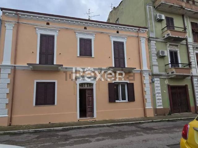 Villetta indipendente in vendita di 158 m² in Via XXIII Luglio, 20