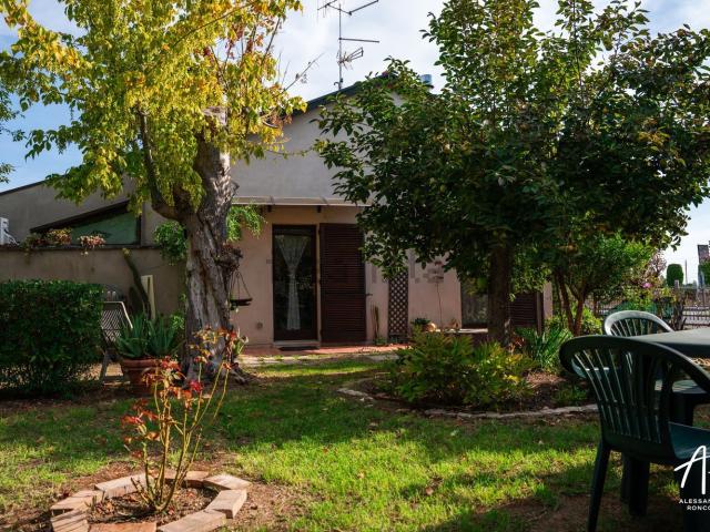 Villetta indipendente in vendita di 159 m² in Via Cervese, 3811