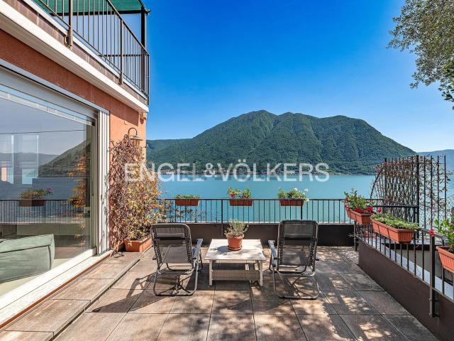 Villetta indipendente in vendita di 159 m² in Via Luigi Civetta