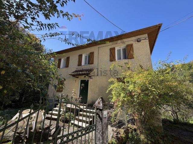 Villetta indipendente in vendita di 159 m² in Località Calcinara, 4