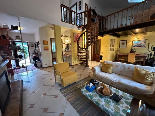 Villetta indipendente in vendita di 160 m²