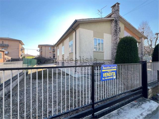 Villetta indipendente in vendita di 160 m²