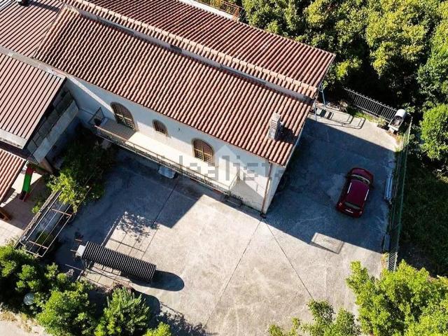 Villetta indipendente in vendita di 160 m² in Via Cornice, 31