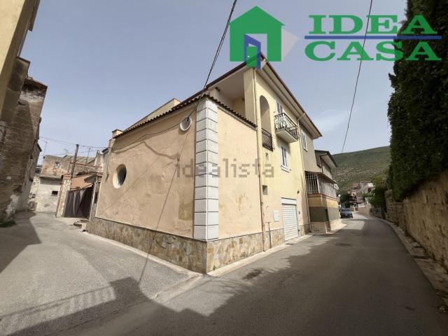 Villetta indipendente in vendita di 160 m² in Via CorteGrande, 7