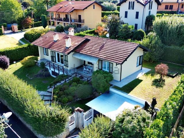 Villetta indipendente in vendita di 160 m² in Via Canova, 24