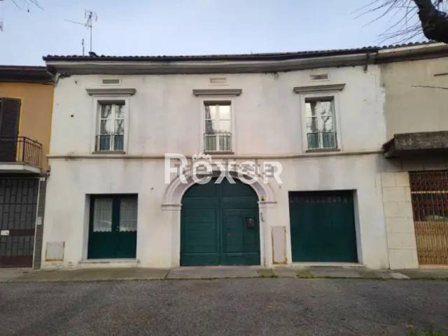 Villetta indipendente in vendita di 160 m² in Via Carlo Cattaneo