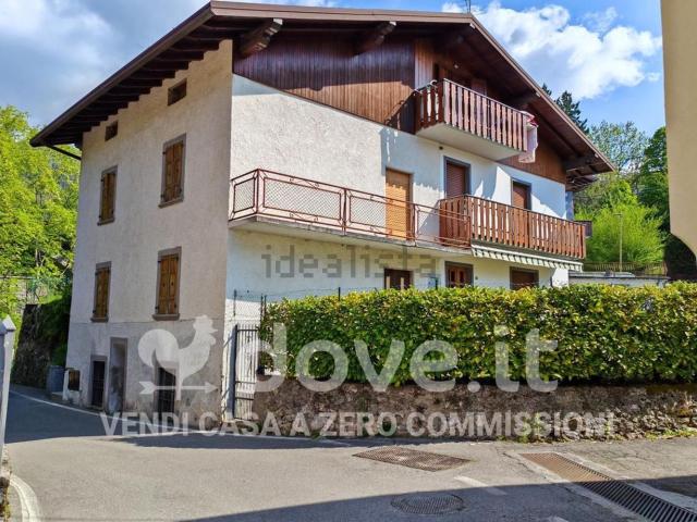 Villetta indipendente in vendita di 160 m² in Via Castello, 1