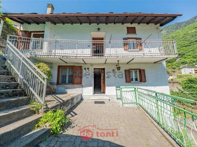 Villetta indipendente in vendita di 160 m² in Via Centro