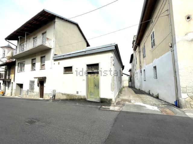 Villetta indipendente in vendita di 160 m² in Via Cesare Battisti
