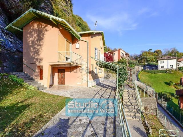 Villetta indipendente in vendita di 160 m² in Via Cesare Battisti, 3