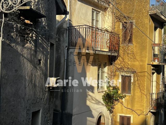 Villetta indipendente in vendita di 160 m² in Via Abate Meli