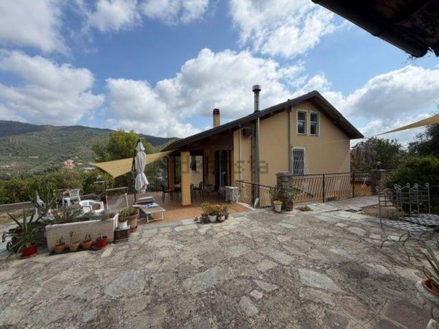 Villetta indipendente in vendita di 160 m² in Via Bolendrago, 1