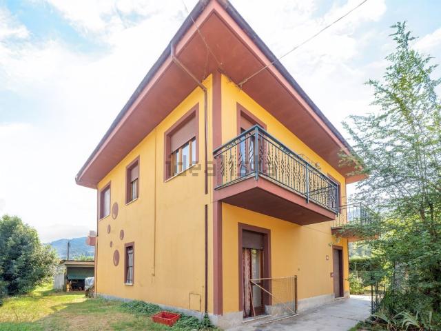 Villetta indipendente in vendita di 160 m² in Via Bonanate, 21
