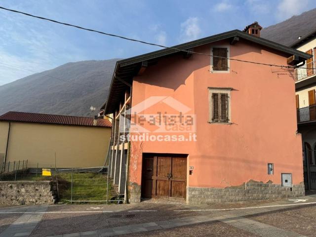 Villetta indipendente in vendita di 160 m² in Via Bergamo