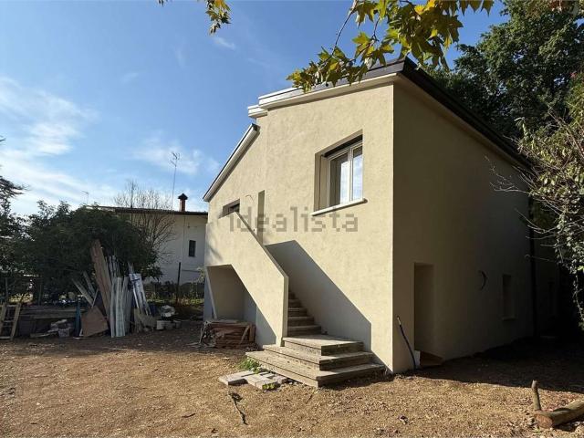 Villetta indipendente in vendita di 160 m² in Via Brigata Marche