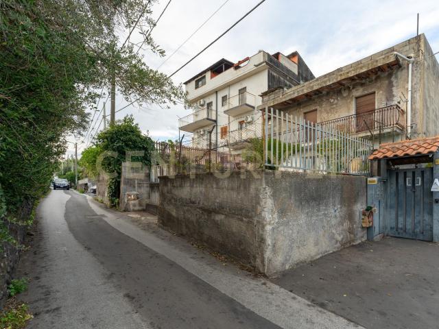 Villetta indipendente in vendita di 160 m² in Via Brigadiere Salvatore di Stefano, 8