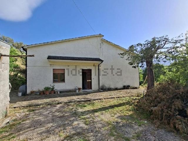 Villetta indipendente in vendita di 160 m² in Via Giuseppe di Vittorio, 2