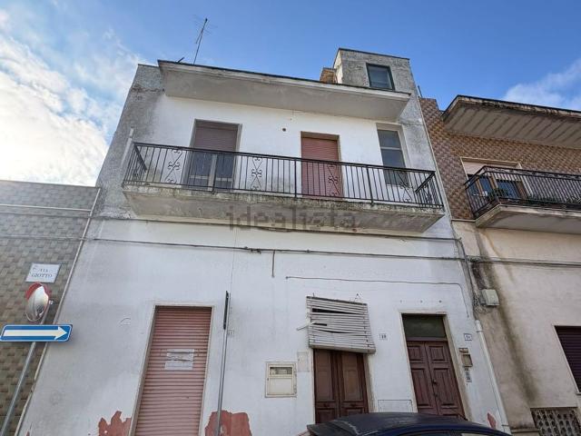 Villetta indipendente in vendita di 160 m² in Via Giotto, 38