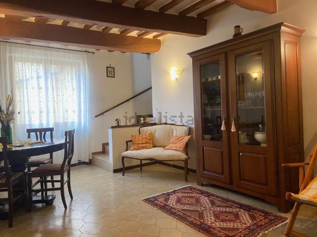 Villetta indipendente in vendita di 160 m² in Via Guglielmo Piccotti