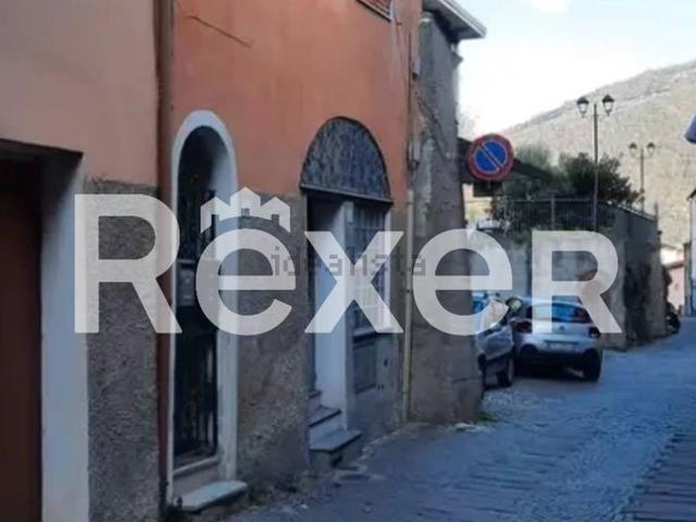 Villetta indipendente in vendita di 160 m² in Via de Filippi