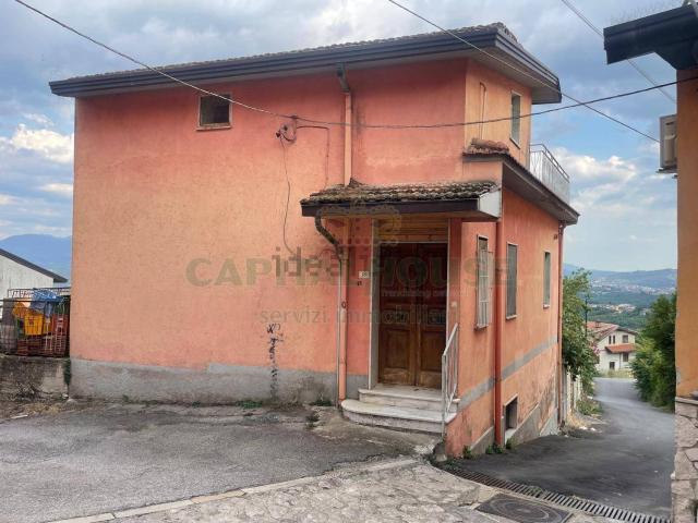 Villetta indipendente in vendita di 160 m² in Via dei Caduti, 18