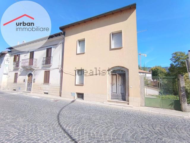 Villetta indipendente in vendita di 160 m² in Via del Duomo
