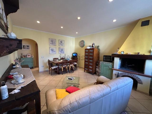 Villetta indipendente in vendita di 160 m² in Via della Repubblica, 27