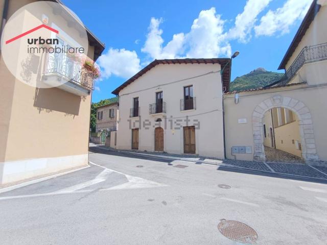 Villetta indipendente in vendita di 160 m² in Via delle Siepi, 15