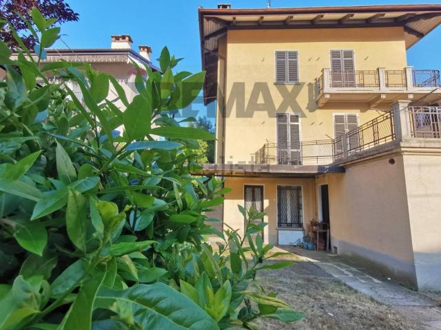 Villetta indipendente in vendita di 160 m² in Via Eugenio Bona, 16