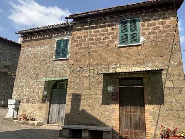 Villetta indipendente in vendita di 160 m² in Via Fiordini