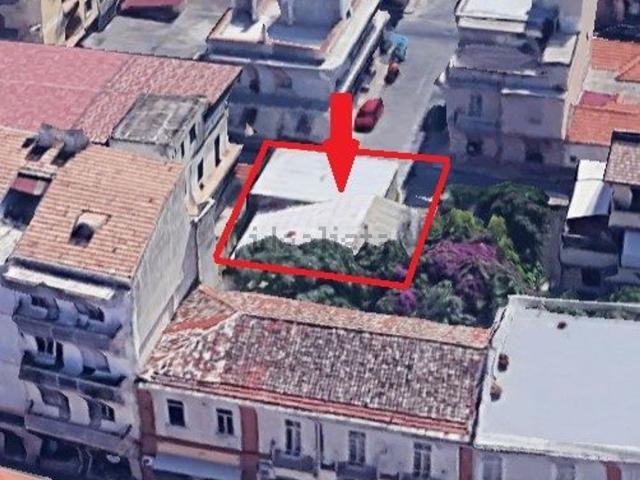 Villetta indipendente in vendita di 160 m² in Via Francesco Crispi, 11
