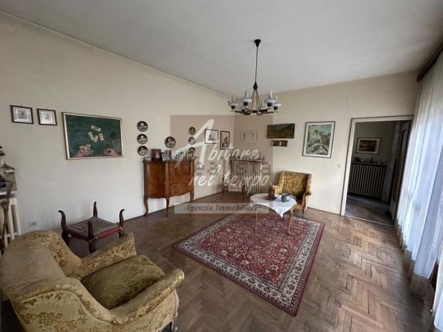 Villetta indipendente in vendita di 160 m² in Via Indipendenza
