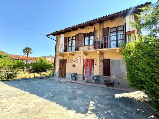 Villetta indipendente in vendita di 160 m² in Via IV Novembre, 17