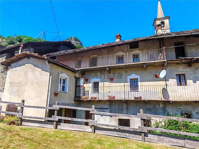 Villetta indipendente in vendita di 160 m² in Via Montey
