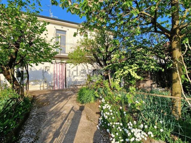 Villetta indipendente in vendita di 160 m² in Via Monte Nevoso, 47
