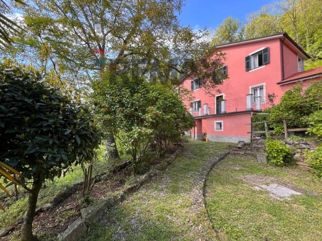 Villetta indipendente in vendita di 160 m² in Via Montemozzo, 5